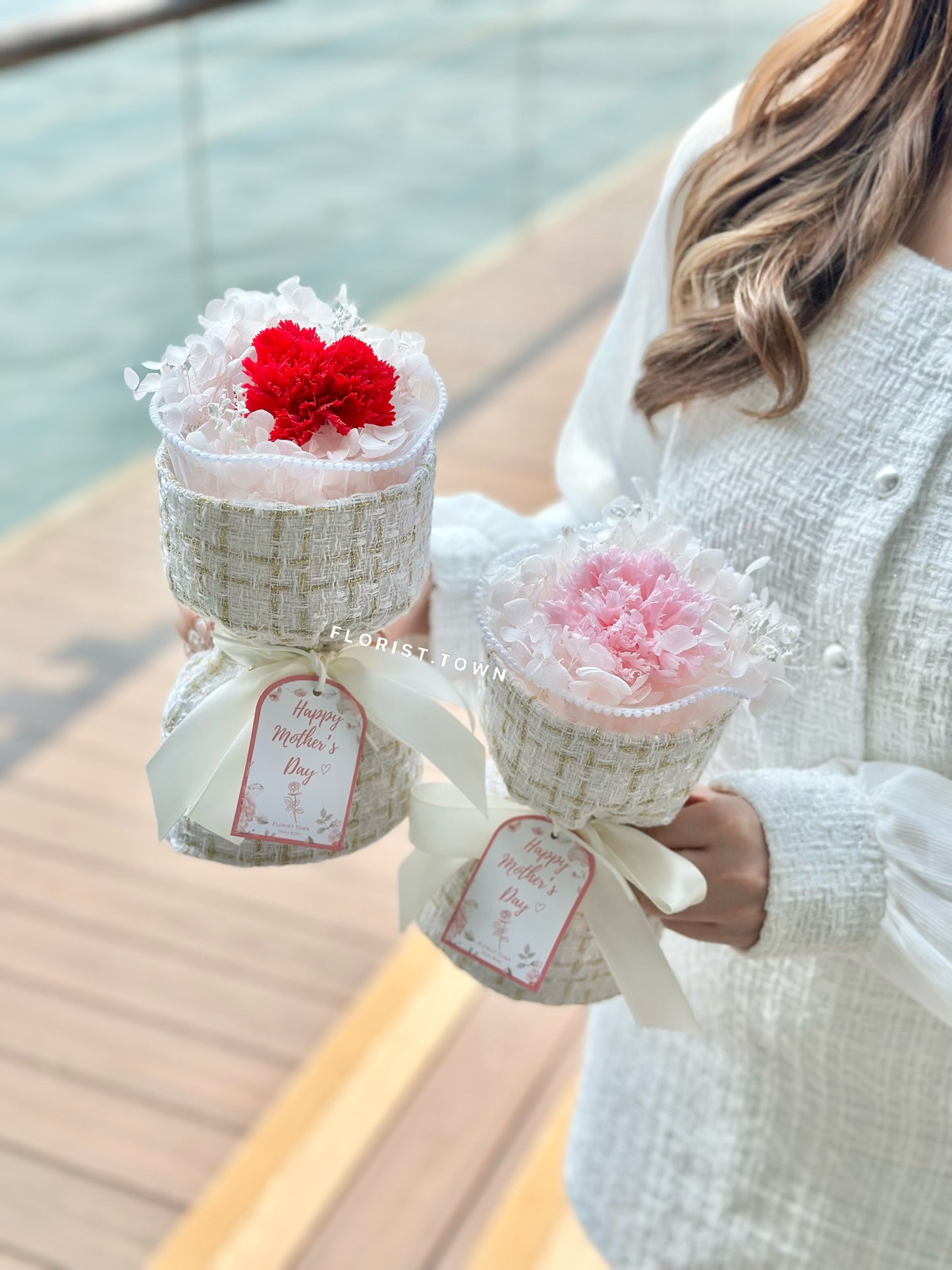高貴康乃馨小香風花束(S Size)