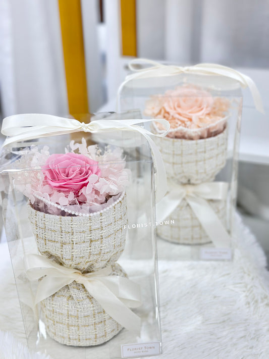 甜蜜玫瑰小香風花束(S Size)