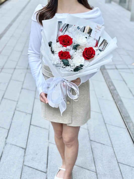 純潔紅白玫瑰繡球花束(L Size)
