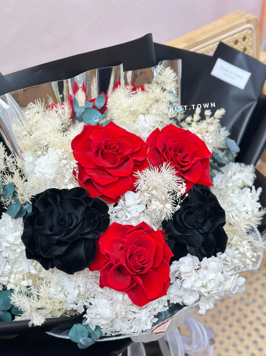 Forever Love系列丨紅黑玫瑰繡球花束(L Size)
