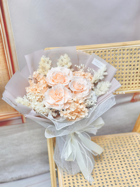 Forever Love系列丨3朵香檳玫瑰繡球花束(M Size)