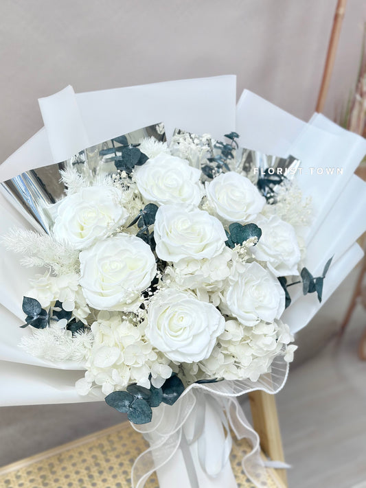 經典白玫瑰繡球花束(L Size)