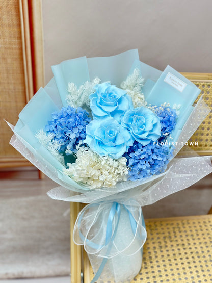 Forever Love系列丨3朵藍玫瑰繡球花束（M Size）