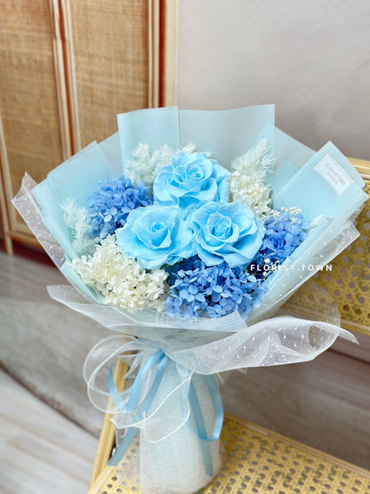 Forever Love系列丨3朵藍玫瑰繡球花束（M Size）