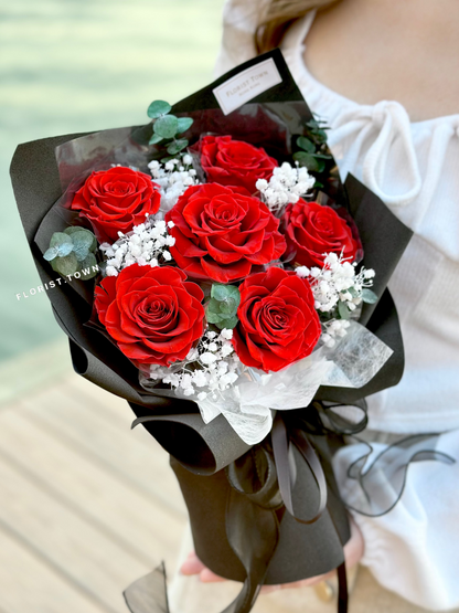 情人節經典紅玫瑰禮盒花束（M Size）