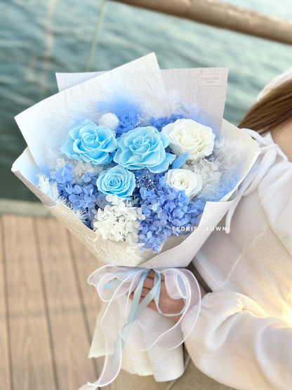 情人節溫柔藍玫瑰花束（L Size）