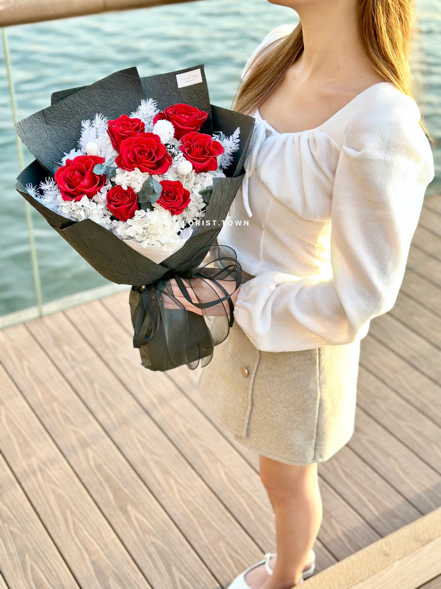 情人節經典紅玫瑰花束（L Size）