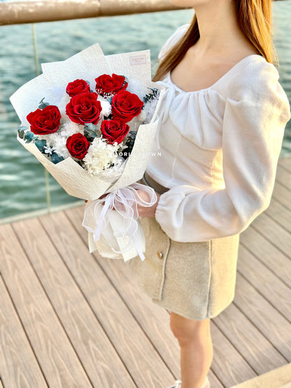 情人節經典紅玫瑰花束（L Size） 白花紙