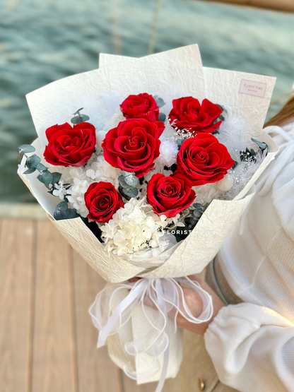 情人節經典紅玫瑰花束（L Size） 白花紙